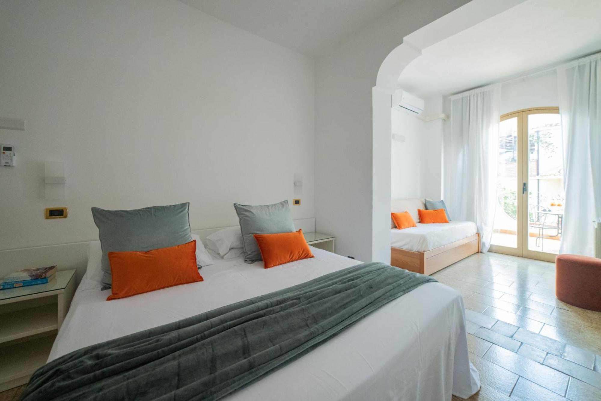 Casa Pertosa Bed & Breakfast Taormina Exterior photo